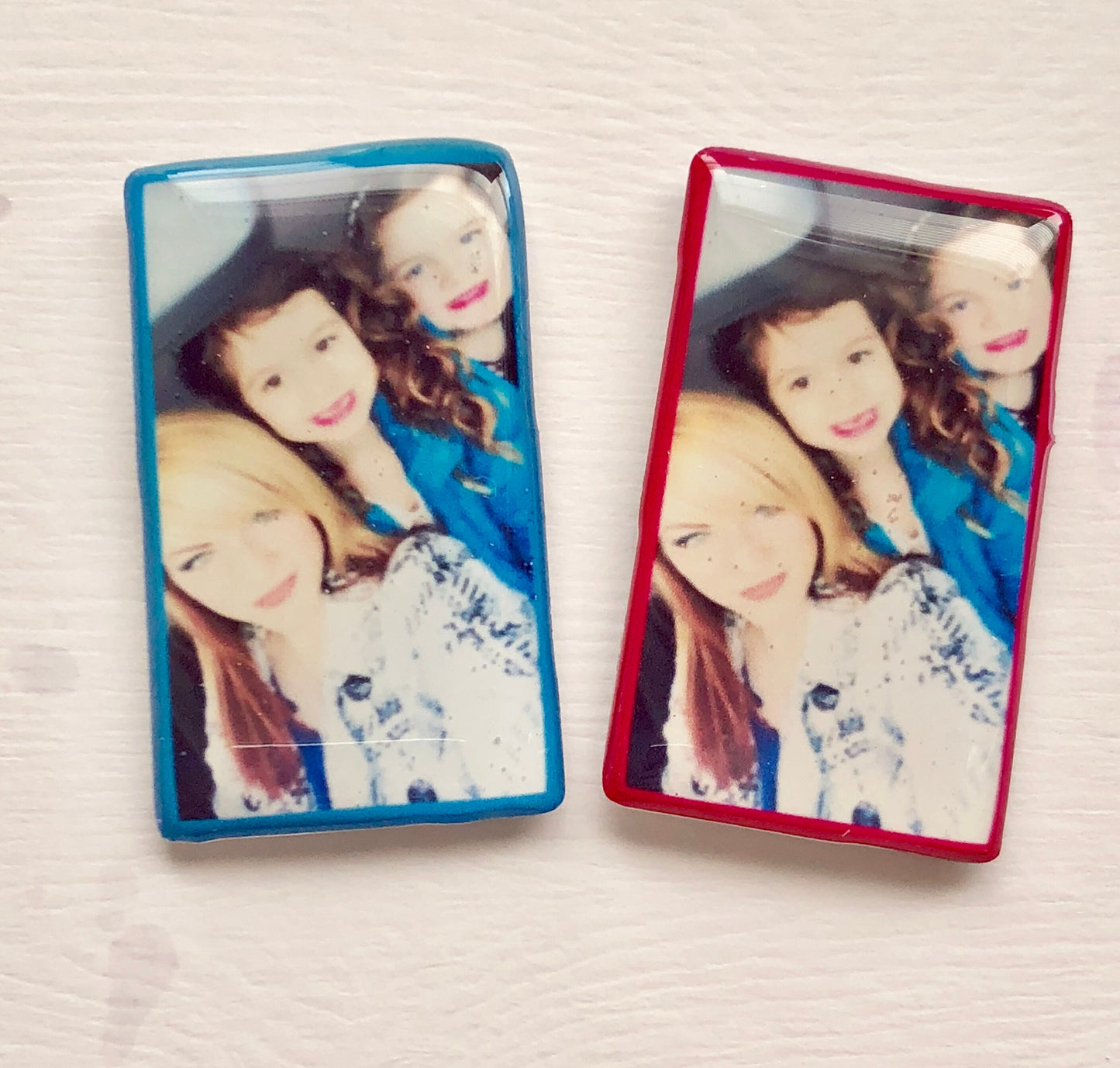 Xray Markers Rectangle Photo with Thin Blue and Red Borders