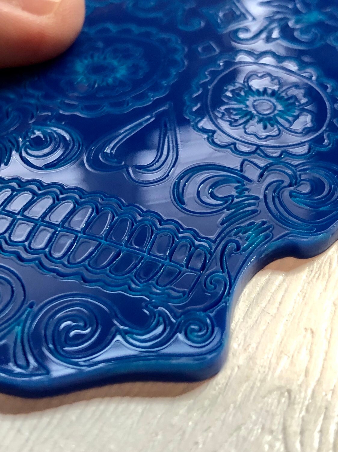 RadPad Etched Acrylic Sugar Skull for Holding Xray Markers