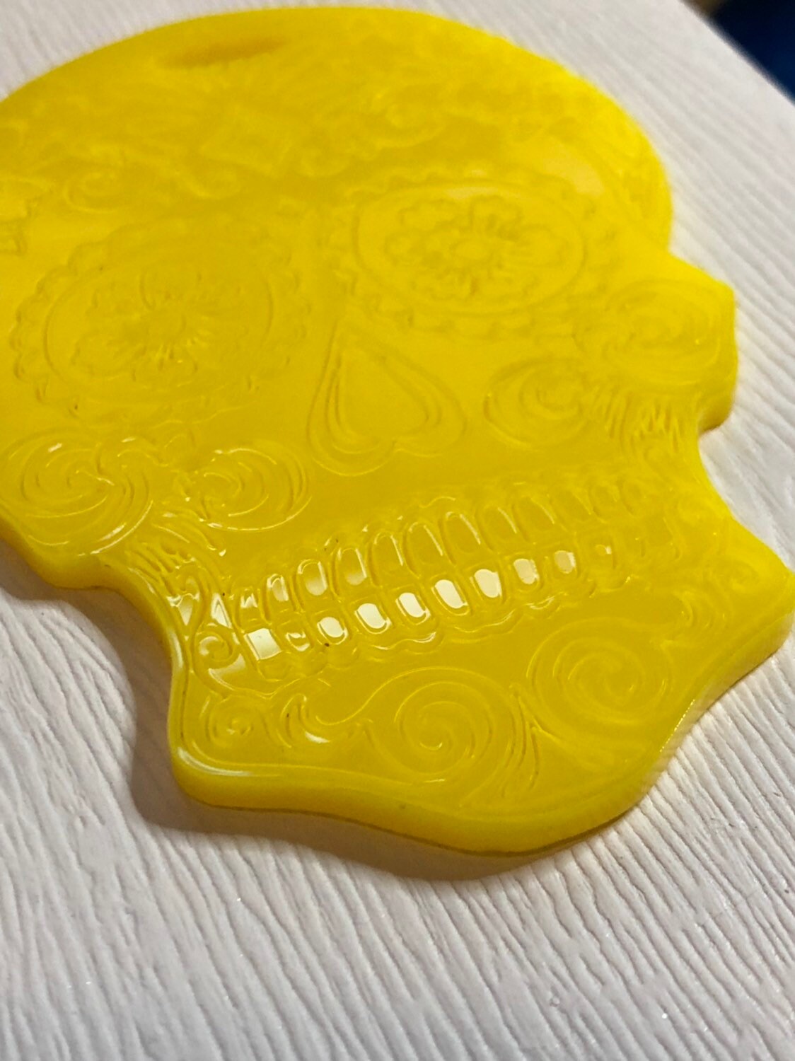 RadPad Etched Acrylic Sugar Skull for Holding Xray Markers